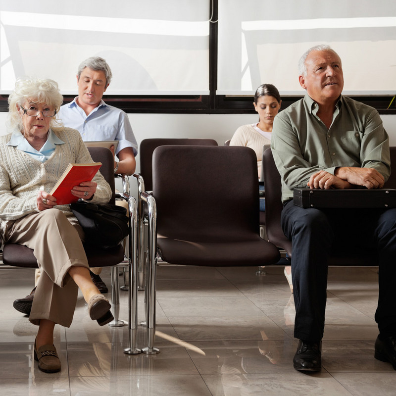 In busy waiting areas, for example in medical practices, public authorities and administrations, a large variety of germs and pathogens is concentrated in a very confined space. The 4 fan stages and turbo mode of the AirgoClean® 350 E allow the air in these areas to be cleaned quickly and with maximum effectiveness during break times. In particular, high aerosol concentrations that have accumulated throughout the day can be reduced in no time at all in order to welcome new guests, customers or patients with clean, uncontaminated room air.