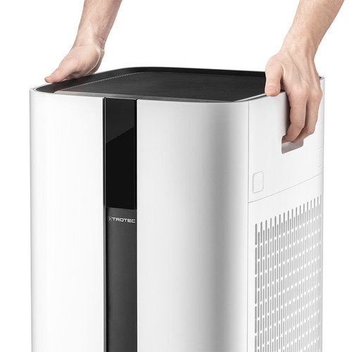 Light and versatile: The air cleaner weighs only 14 kg is equipped with recessed handles and can therefore be repositioned quickly and easily. Wherever you wish to have clean air!