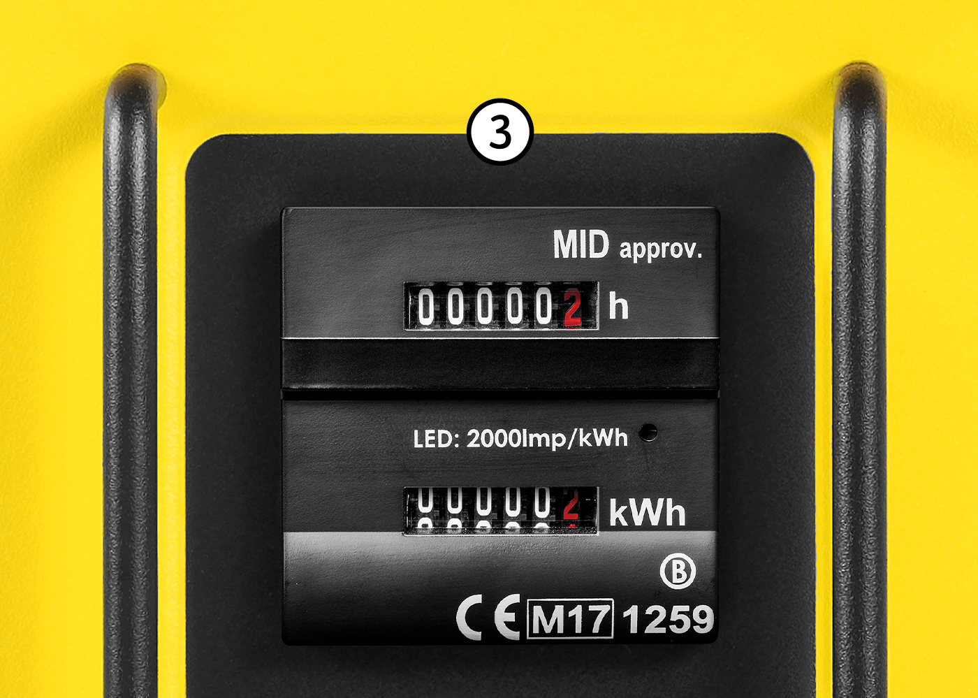 The sophisticated technology of the TTK 655 S, which can be controlled by a hygrostat, requires only a few settings, which can be made on a central control panel in a time-saving manner. To protect the operating elements, the control panel is safely installed between two protective bars.