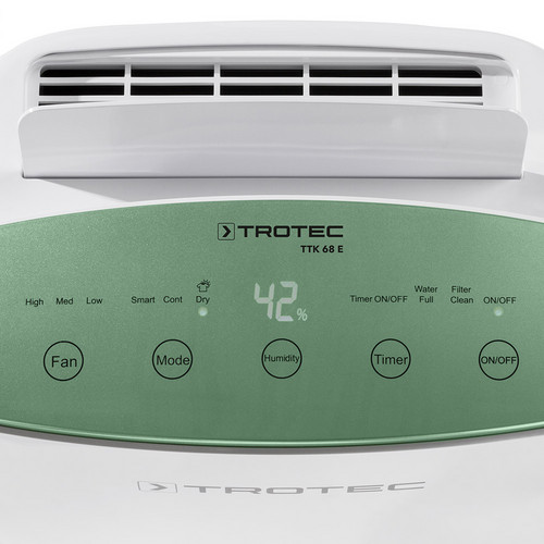 The control panel of the TTK 68 E is provided with a clear design and is easy to understand. The digital display for example shows you the current relative humidity level in the room.